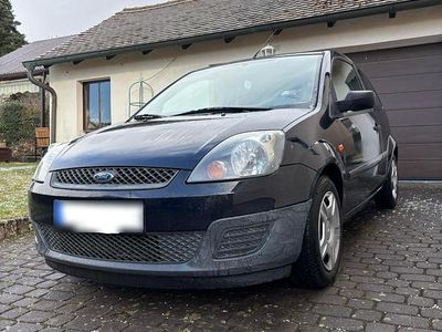 Usata Ford Fiesta 61 CV (44 kW) 2006 Blu Utilitaria