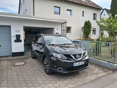 Second-hand Nissan Qashqai 360º 131 CP (96 kW) 2016 Negru SUV