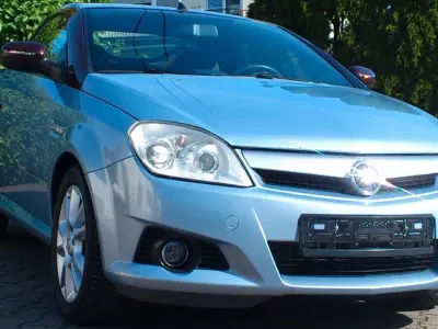 Gebraucht Opel Tigra 90 PS (66 kW) 2007 Blau Cabrio