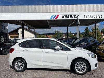 Grau Gebraucht 2016 BMW 218 Active Tourer Sport Line Van / Kleinbus | 12.400 € (Fairer Preis)