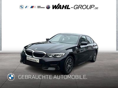 Schwarz Gebraucht 2022 BMW 318 Advantage Limousine | 24.950 € (Fairer Preis)