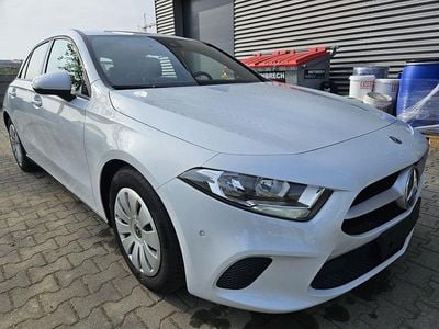 Second-hand Mercedes A160 Edition 109 CP (80 kW) 2021 Alb Berlinǎ