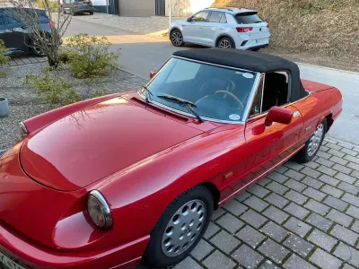 Gebraucht Alfa Romeo Spider 120 PS (88 kW) 1992 Rot Cabrio