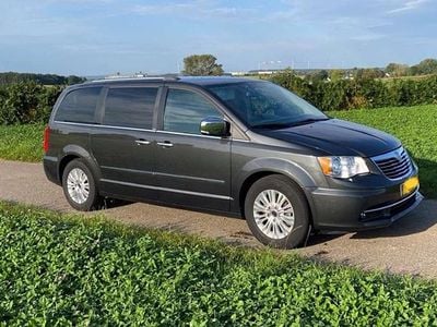 Gebraucht Lancia Voyager Platinum 163 PS (119 kW) 2012 Grau Van / Kleinbus