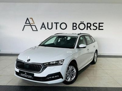 Gebraucht Skoda Octavia Ambition 131 PS (96 kW) 2021 Moonweiss metallic Kombi