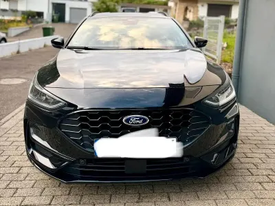 Gebraucht Ford Focus ST-Line X 155 PS (114 kW) 2024 Schwarz Kombi
