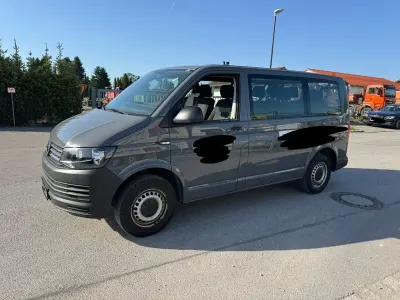 Gebraucht VW Transporter 102 PS (75 kW) 2016 Grau Van