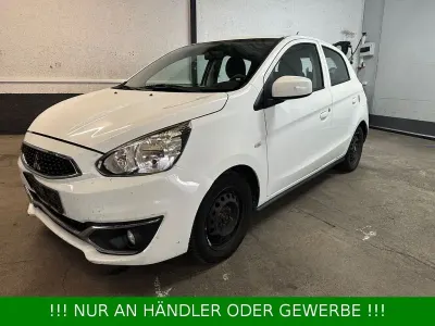 Gebraucht Mitsubishi Space Star Basis 71 PS (52 kW) 2017 Weiß Kleinwagen