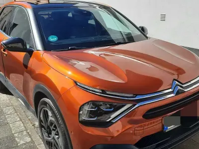 Gebraucht Citroën C4 Shine 131 PS (96 kW) 2021 Orange Kleinwagen