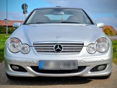 Gebraucht Mercedes CL220 150 PS (110 kW) 2008 Silber Coupé