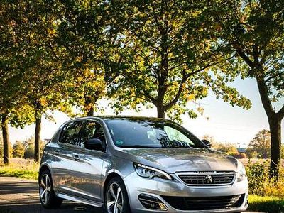 Gebraucht Peugeot 308 GT-line 131 PS (96 kW) 2016 Silber Limousine