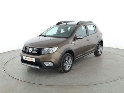 Braun Gebraucht 2017 Dacia Sandero Celebration Kleinwagen | 8.780 € (Fairer Preis)