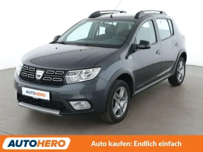 Gebraucht Dacia Sandero Celebration 90 PS (66 kW) 2018 Grau Kleinwagen