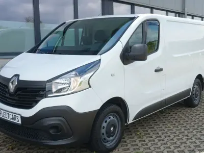 Gebraucht Renault Trafic Komfort 120 PS (88 kW) 2017 Weiß Van / Kleinbus