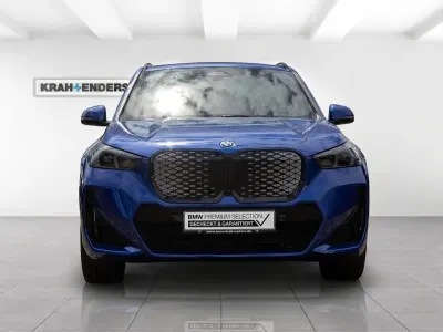 Neu BMW iX1 M Sport 230 kW (313 PS) 2026 Portimao blau metallic SUV