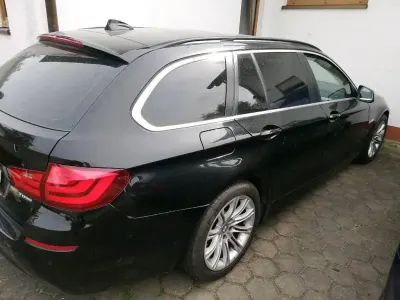 Gebraucht BMW 525 218 PS (160 kW) 2012 Schwarz Kombi