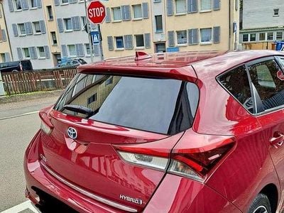 Toyota Auris Hybrid