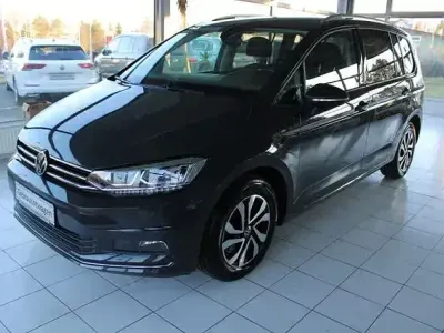 Używany VW Touran Join 150 KM (110 kW) 2018 Szary Minivan