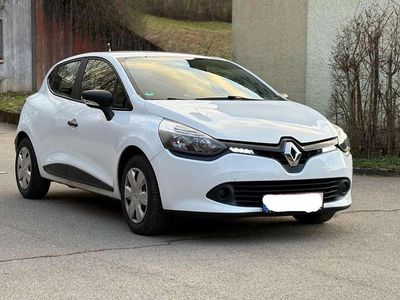 Gebraucht Renault Clio IV Life 73 PS (53 kW) 2016 Beige Limousine