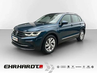 Blau Gebraucht 2020 VW Tiguan Life SUV | 22.470 € (Etwas zu teuer)