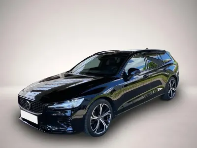 Gebraucht Volvo V60 Plus 455 PS (334 kW) 2023 Manufacturer Kombi