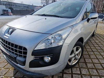 Gebraucht Peugeot 3008 Premium 120 PS (88 kW) 2011 Silber Kombi