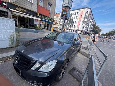 Gebraucht Mercedes E220 170 PS (125 kW) 2010 Grau Limousine