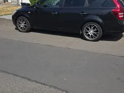 Gebraucht Kia Ceed EX 126 PS (92 kW) 2008 Schwarz Kleinwagen