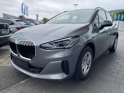 BMW 225