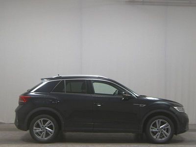 Second-hand VW T-Roc R-line 116 CP (85 kW) 2025 Negru SUV