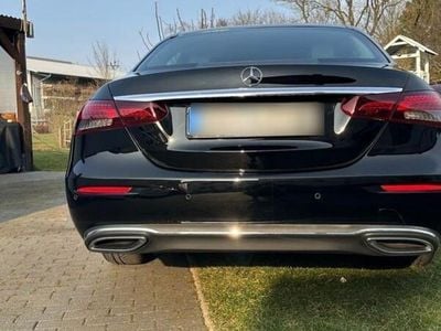 Mercedes E200
