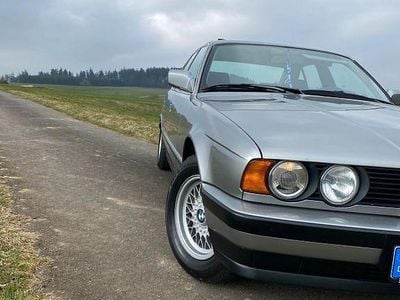 Usata BMW 525 Sport Line 170 CV (125 kW) 1988 Argento Berlina