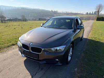 Second-hand BMW 318 143 CP (105 kW) 2015 Maro Break