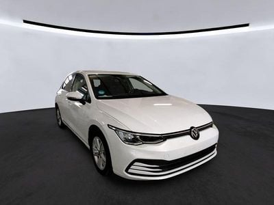 Gebraucht VW Golf VIII Life 116 PS (85 kW) 2024 Weiß Limousine