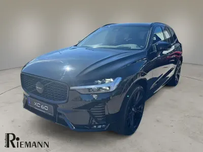 Używany Volvo XC60 Ultimate 250 KM (183 kW) 2024 Czarny SUV