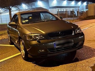Grün Gebraucht 2002 Opel Astra Cabrio | 2.000 € (Fairer Preis)