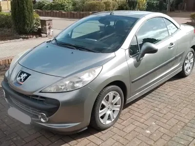 Brugt Peugeot 207 CC 120 HK (88 kW) 2007 Beige Cabriolet