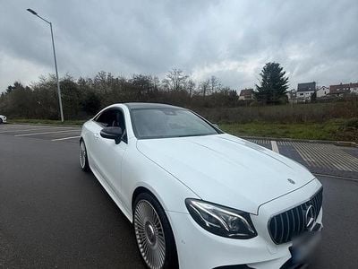 Gebraucht Mercedes 220 AMG line 2019 Weiß Coupé