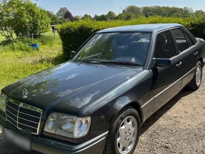 Gebraucht Mercedes 320 220 PS (161 kW) 1993 Schwarz Limousine