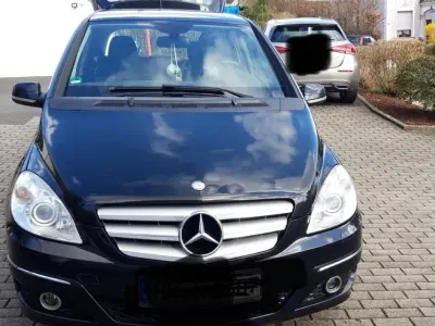 Gebraucht Mercedes B200 140 PS (102 kW) 2008 Schwarz Van / Kleinbus