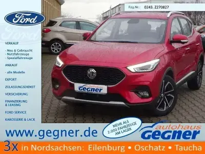 Gebraucht MG ZS Luxury 106 PS (77 kW) 2023 Rot Limousine