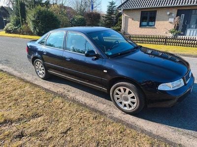 Gebraucht Audi A4 125 PS (91 kW) 2001 Schwarz Limousine