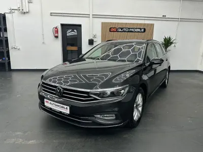 Gebraucht VW Passat Business 150 PS (110 kW) 2023 Grau Kombi