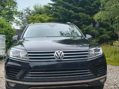 Gebraucht VW Touareg 262 PS (192 kW) 2015 Schwarz SUV
