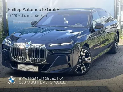 Gebraucht BMW 740 M Sport 299 PS (219 kW) 2025 Carbonschwarz Limousine
