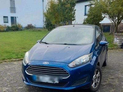 Blau Gebraucht 2014 Ford Fiesta SYNC Edition Kleinwagen | 5.400 € (Fairer Preis)