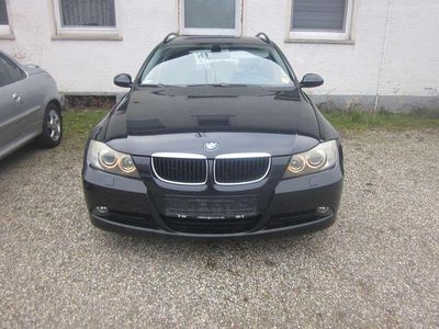 Schwarz Gebraucht 2007 BMW 320 Kombi | 3.400 € (Guter Preis)