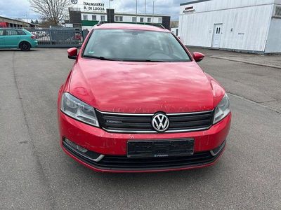 Gebraucht VW Passat Trendline 105 PS (77 kW) 2014 Rot Kombi