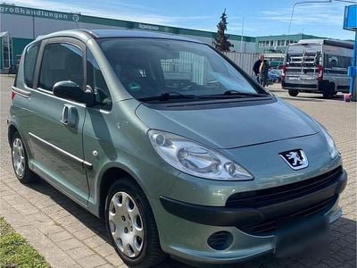Gebraucht Peugeot 1007 88 PS (64 kW) 2006 Van / Kleinbus