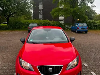 Gebraucht Seat Ibiza 60 PS (44 kW) 2012 Rot Kleinwagen